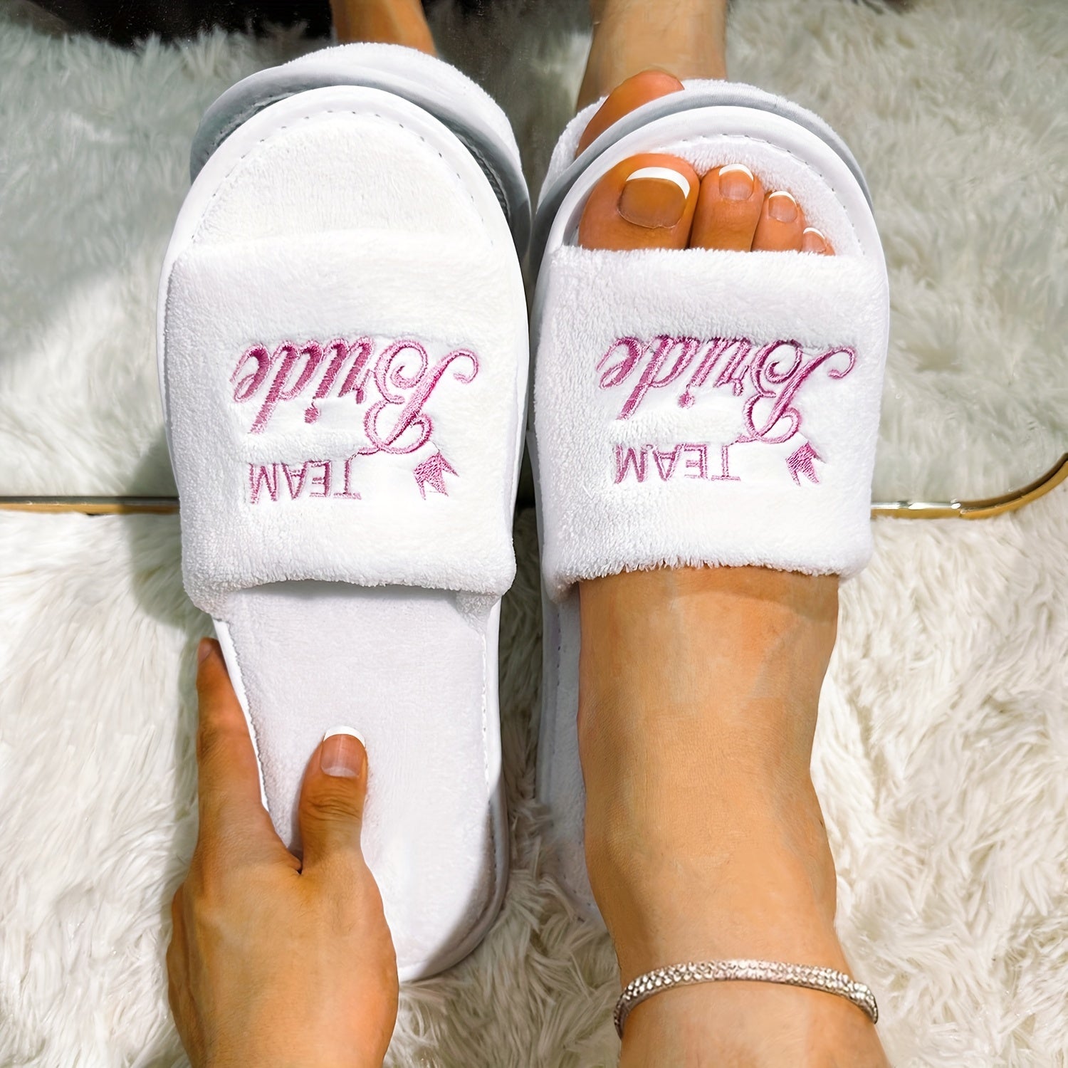 Women's Bridal Party Slippers Set Open-Toe Plush Non-Slip Comfortable Flats