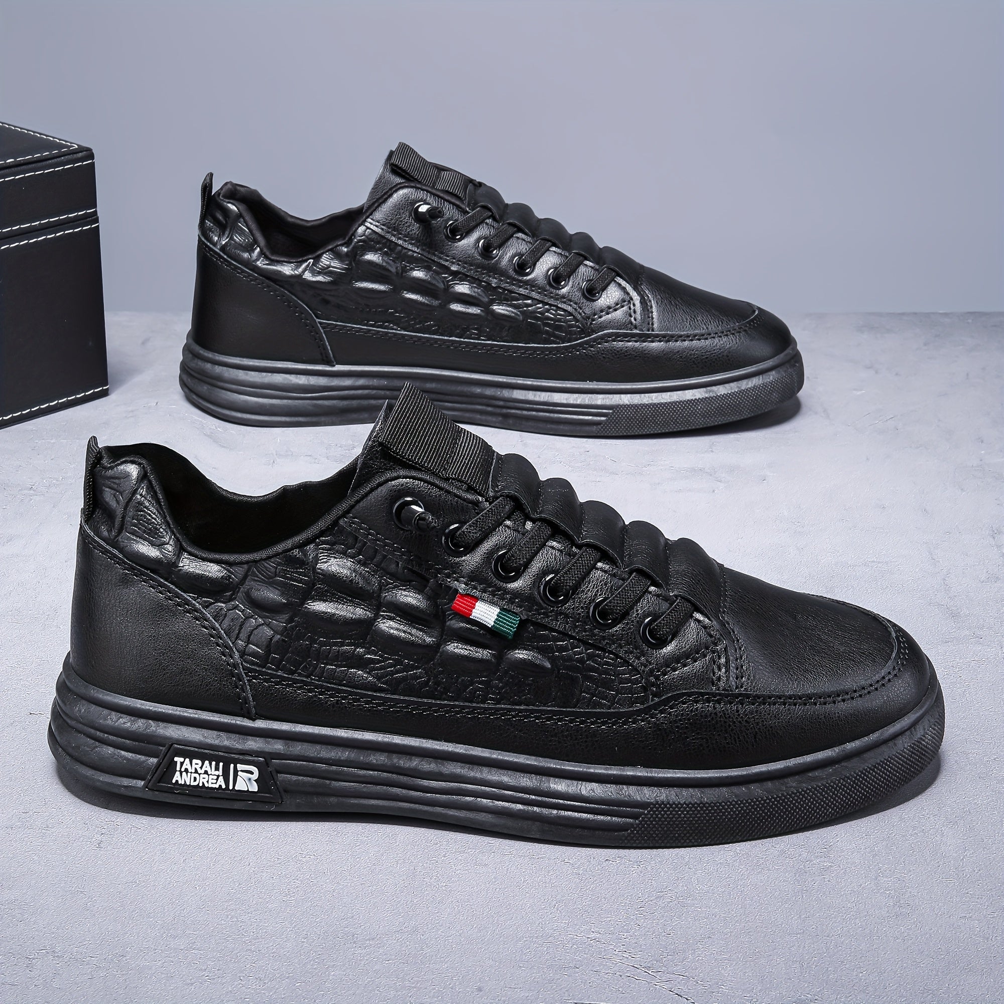 Men's Low Top Sneakers Casual Lightweight All-Season PU Slip-On Round Toe