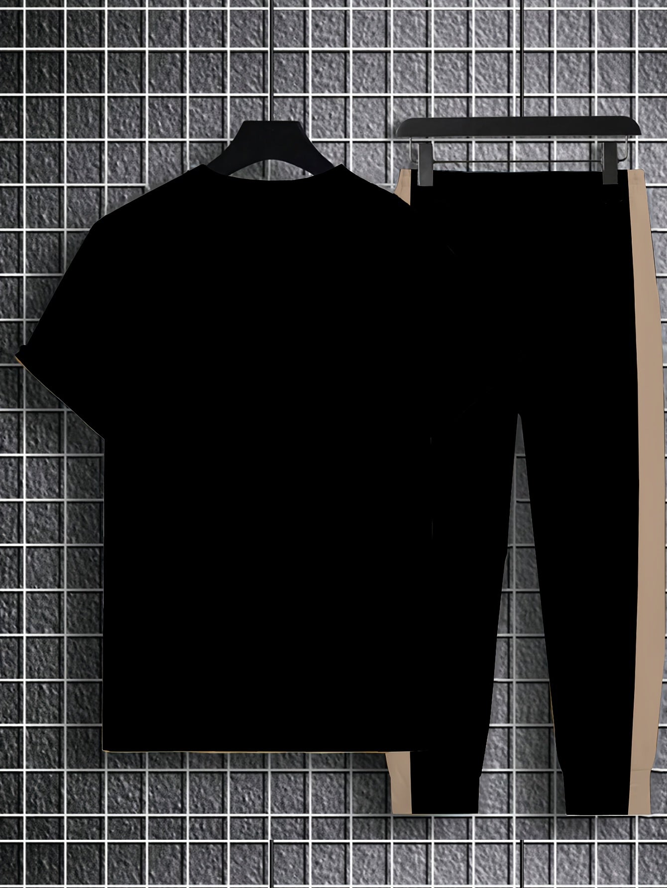 Men's Color-Blocked Two-Piece Set Polyester Casual Sportswear for Spring and Summer