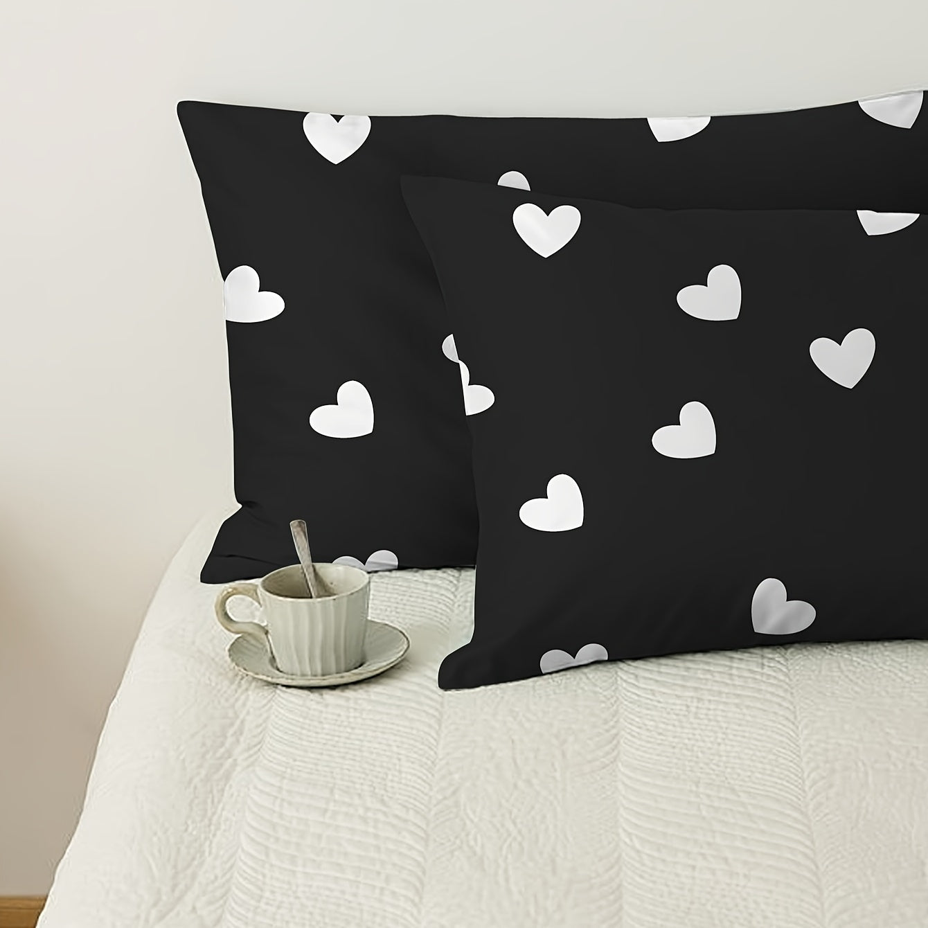 Set of 2 Love Pattern Brushed Pillowcases Soft Breathable Skin-Friendly Decorative Covers