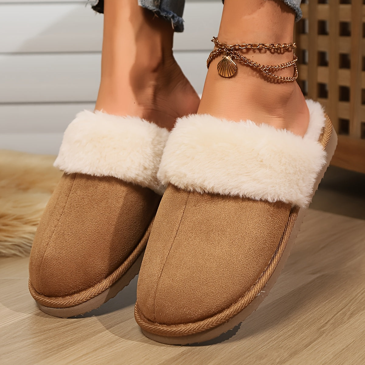 Ayollar uchun mo'ljallangan yumshoq fleece bilan qoplangan uy poyabzali, tormozsiz EVA taglik bilan ichki uy poyabzali