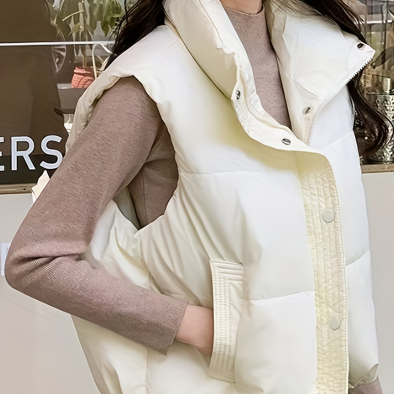 Women's Winter Sleeveless Flared Vest with Zipper and Drawstring in Solid Polyester