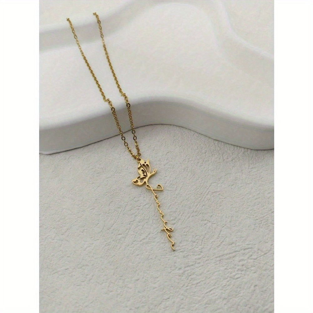 Collar de mariposa personalizado con nombre y grabado para mujer