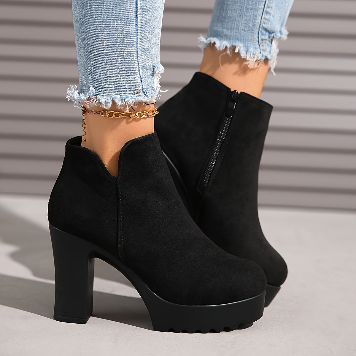Women's Faux Leather Ankle Boots with Chunky Heel and Side Zipper