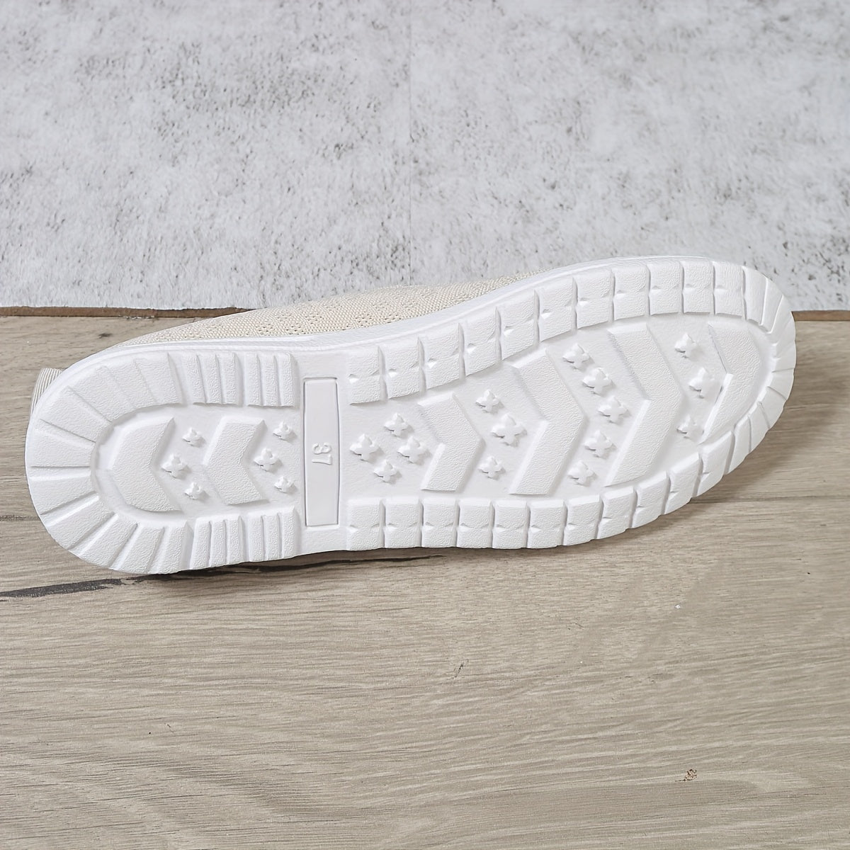 Women's Light Gray Slip-On Sneakers Breathable Knit Low-Top Elastic Ankle