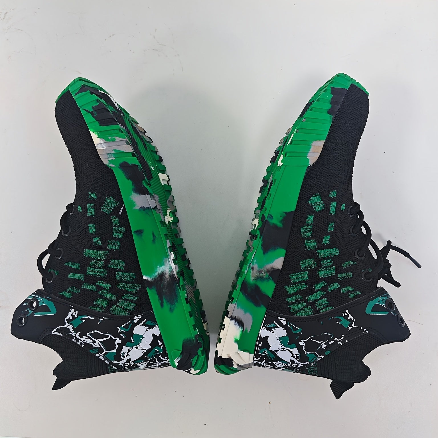 Unisex Steel Toe Safety Shoes Puncture-Resistant Breathable Mesh Work Sneakers