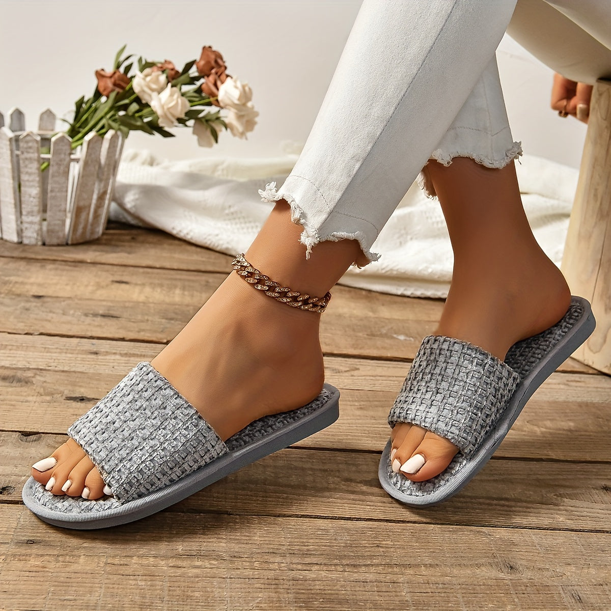 Женские мягкие тапочки из памяти с нескользящей подошвой