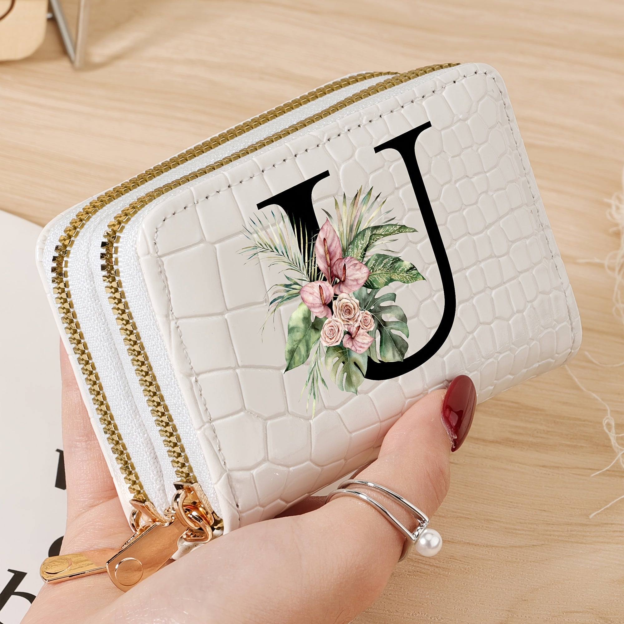 Cartera para tarjetas de crédito para mujer con estampado floral de letras, negro y blanco, gran capacidad, con cremallera y textura de cocodrilo en PU