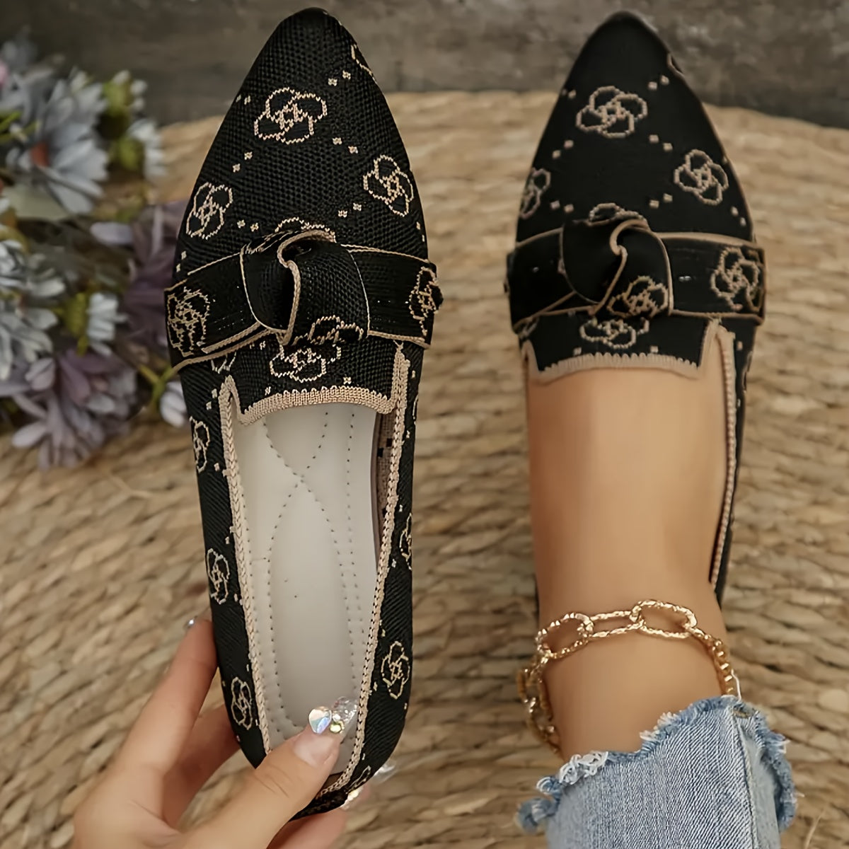 Women Breathable Printed Flats with Pointed Toe Comfortable Shoes