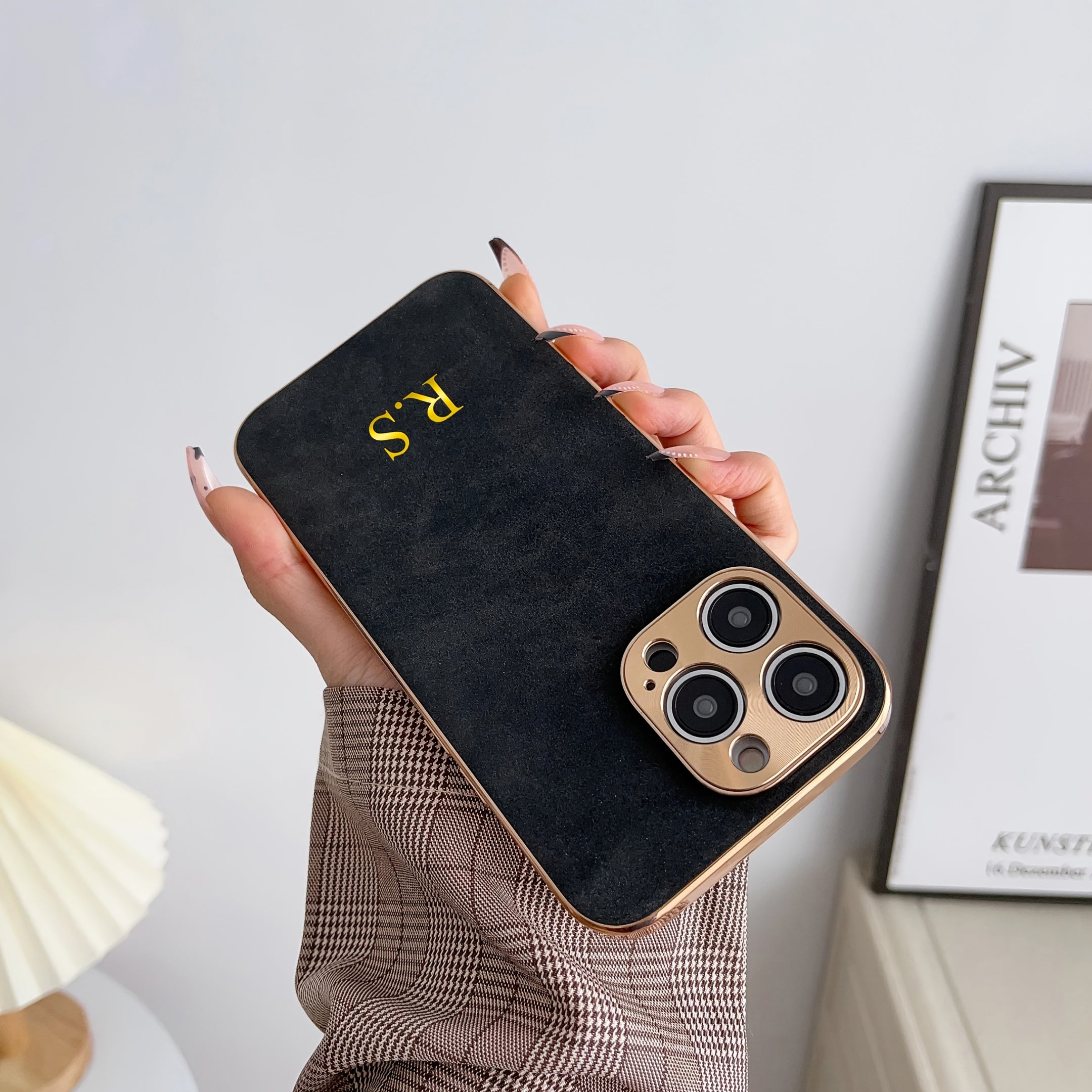 Funda personalizada para iPhone con grabado 3D, protección de cuero sintético a prueba de golpes, Plus Max Plus
