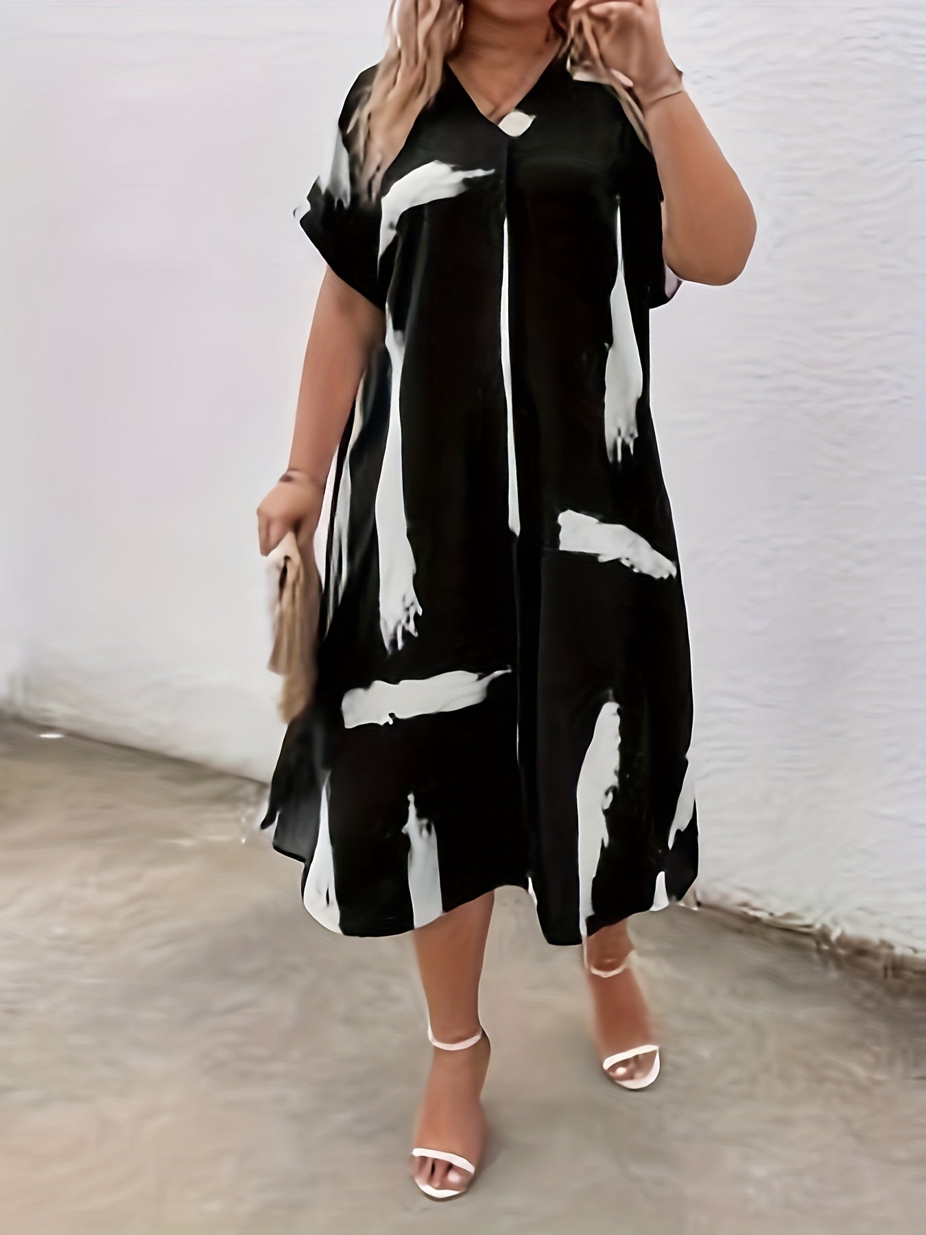 Women's Plus Size Casual Dress with Brush Print V-Neck Batwing Sleeve Polyester