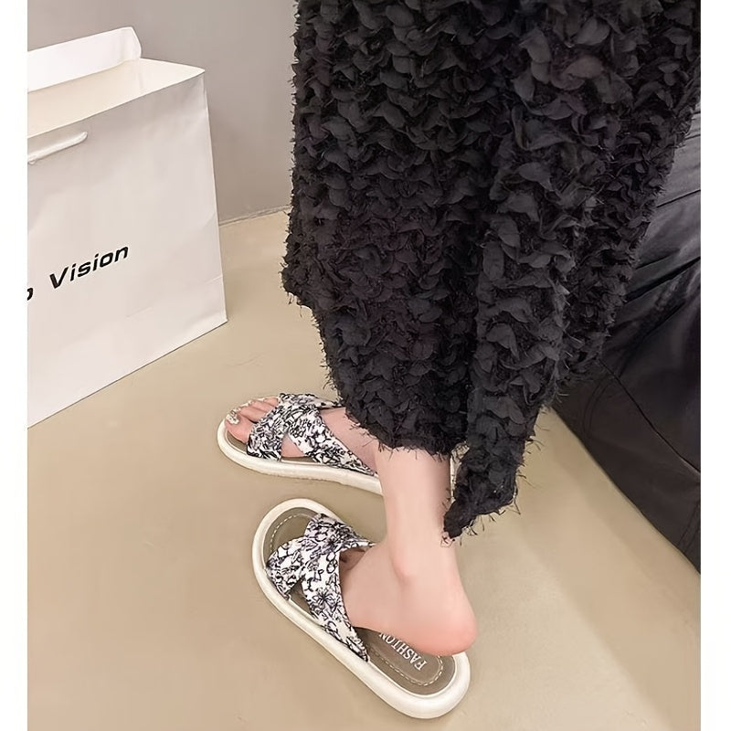 Ayollar uchun gullar bilan bosilgan slip-on sandallar qora va oq, barcha mavsumlar uchun EVA