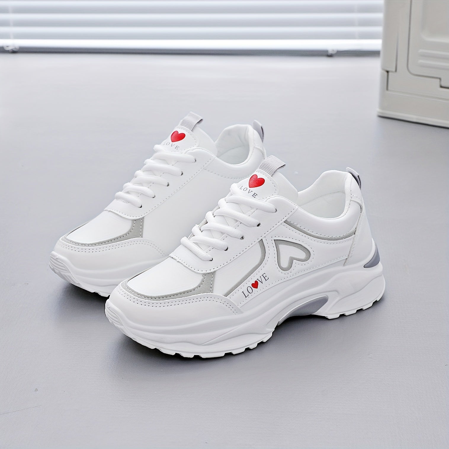 Women's White Black Casual Running Shoes Breathable Mesh Sneakers