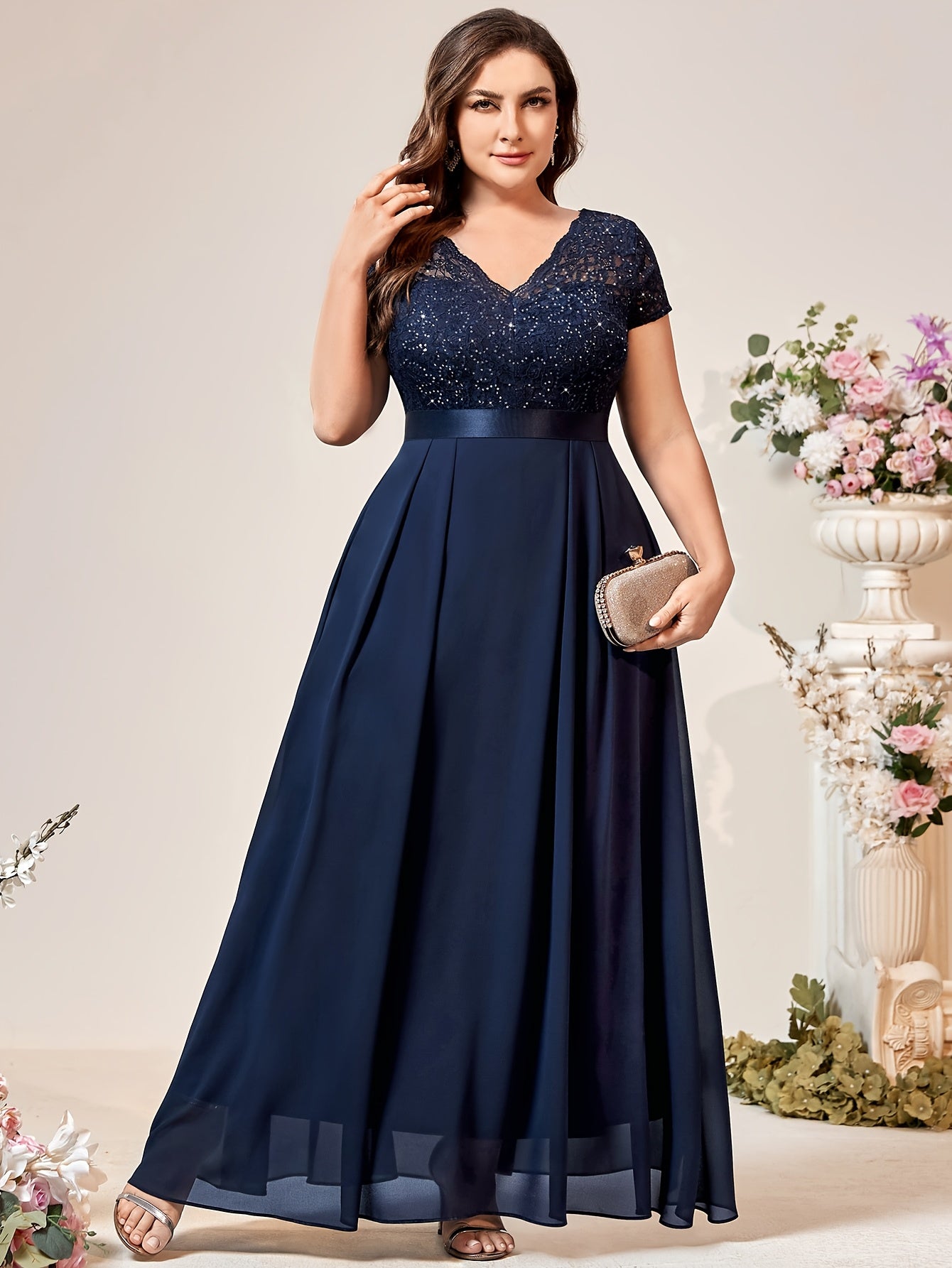 Plus Size Women's Long Lace Dress V-Neck Short Sleeves Floor-Length Spring Summer
