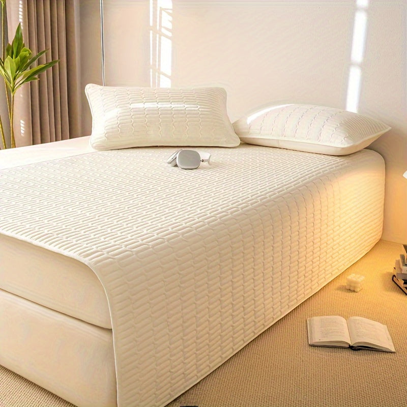 Ultra-ingichka matras qoplamasi, suv o'tkazmaydigan himoya bilan - zamonaviy bir rangli dizayn, yotoqxona va yotoq xonasi uchun ideal, bir kishilikdan ikki kishilik yotoqlarga mos, qo'l bilan yuvish tavsiya etiladi - yostiq qopqog'i alohida sotiladi