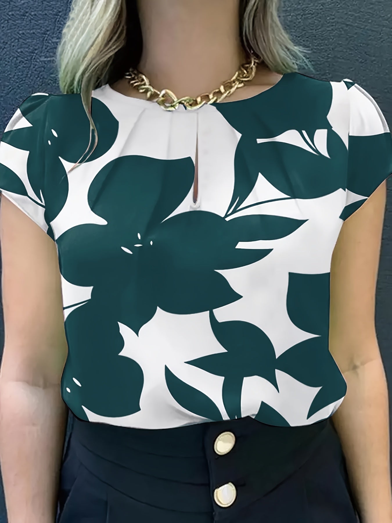 Women's Casual Floral Print Short Sleeve Shirt Polyester Crew Neck Loose Fit Summer Top