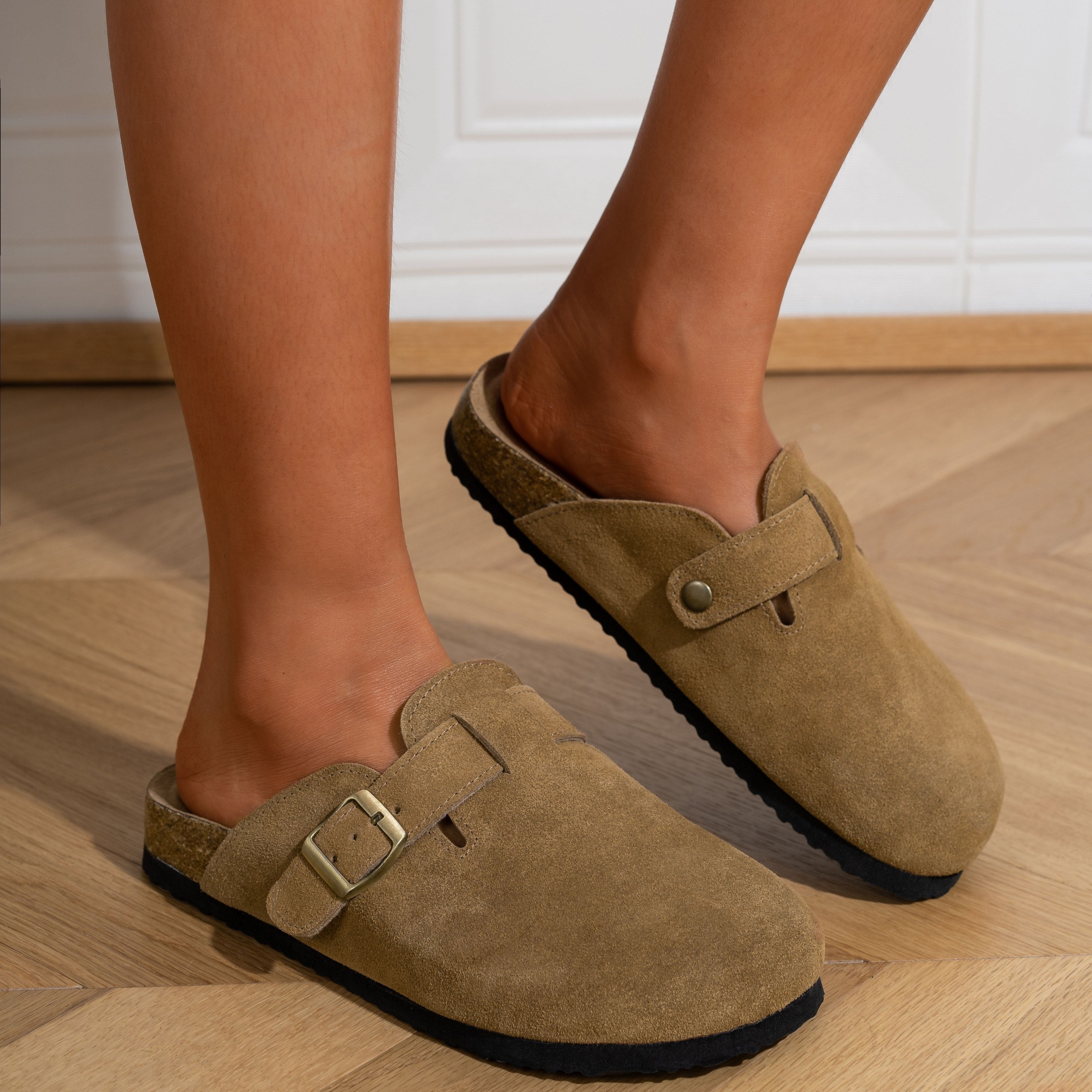 Ayollar uchun felt shippaklar ichki va tashqi, sirpanmaydigan, qulay qishki poyabzal