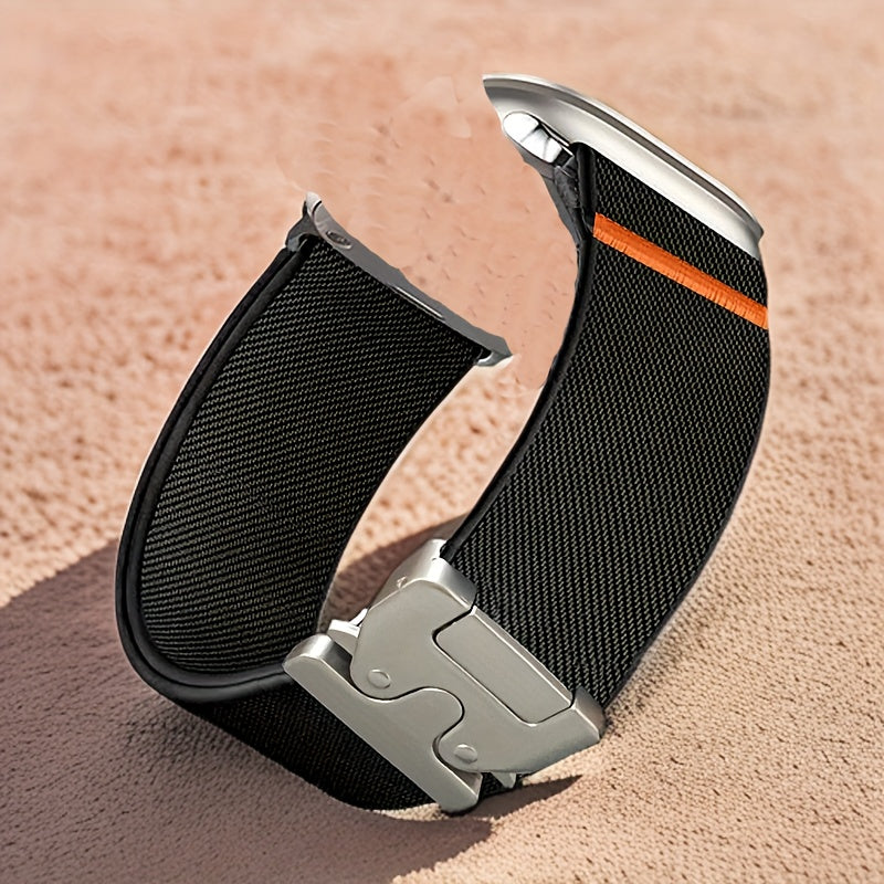 1 dona to'q sariq sport kamar, Apple Watch kamarlariga mos keladigan bezak dizayni bilan, ayollar va erkaklar modellari uchun bir nechta o'lchamlarda. Parashut uslubidagi tasmali kamarga ega.