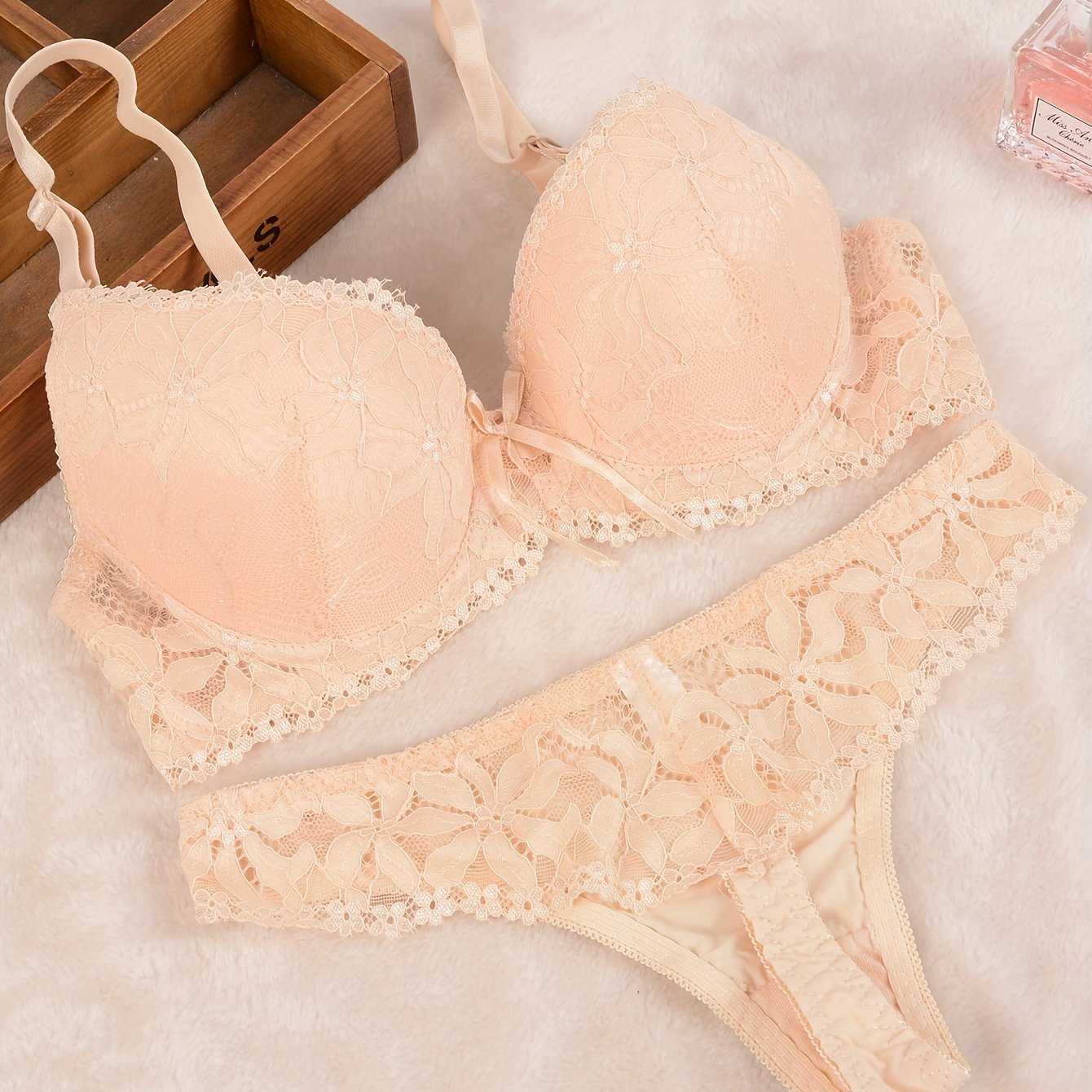 Black Lace Lingerie Set for Women Push-Up Bra and Thong Floral Design