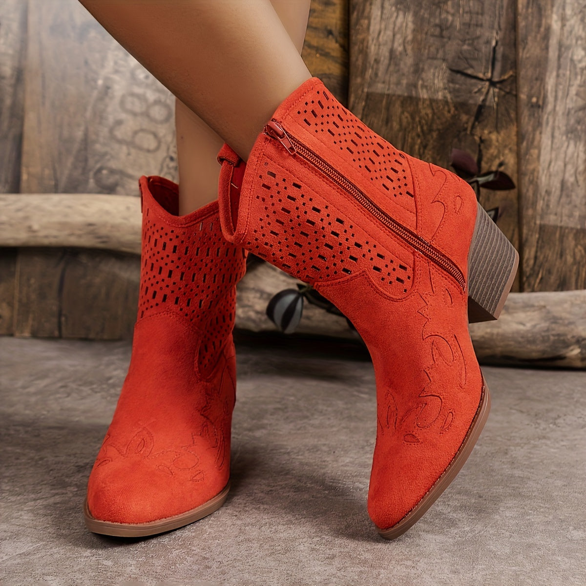 Women's Green Western Cowboy Boots with Cut-Out Design and Chunky Heel