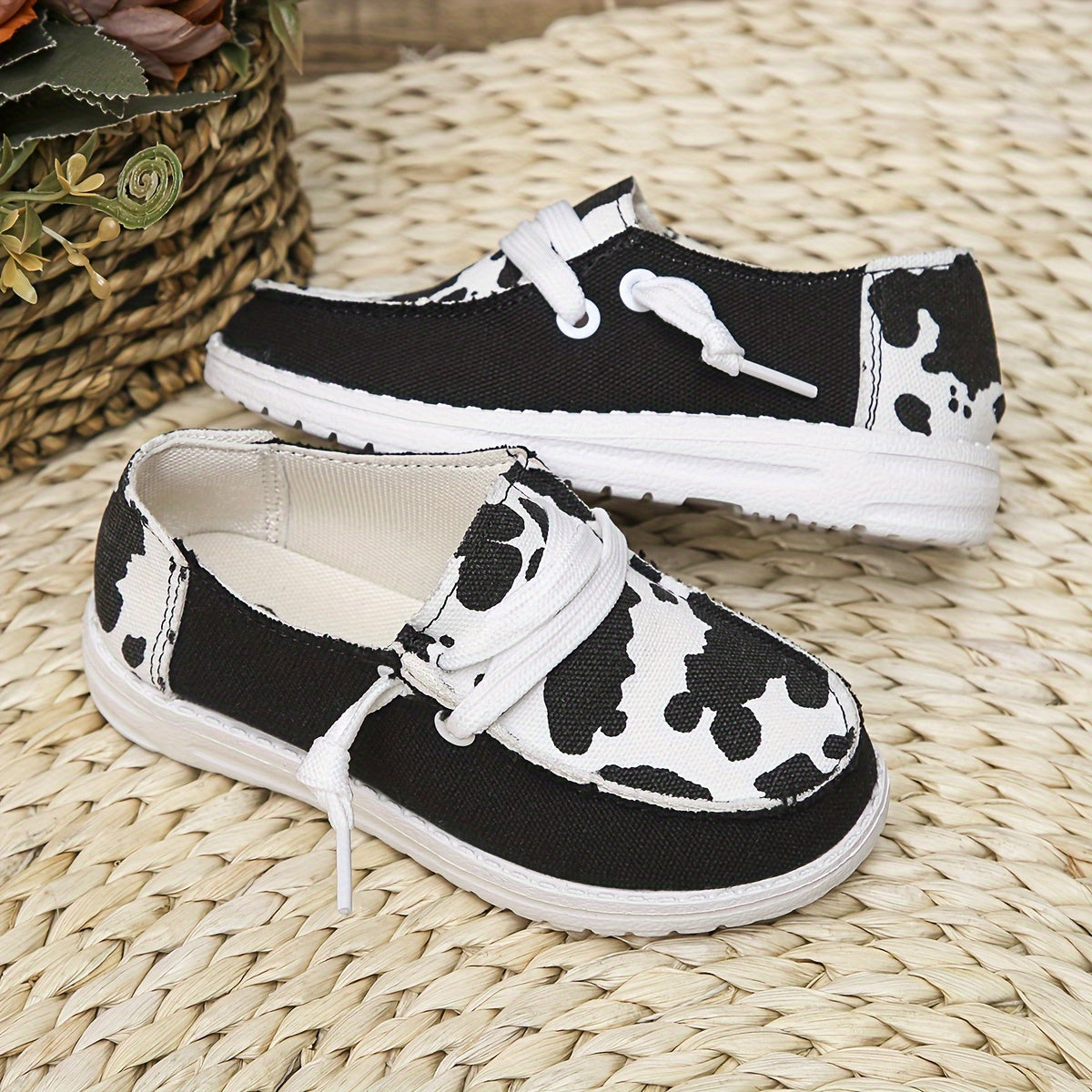 Girls Slip-On Loafers Casual Shoes for Outdoor Activities with Fabric Upper and EVA Sole