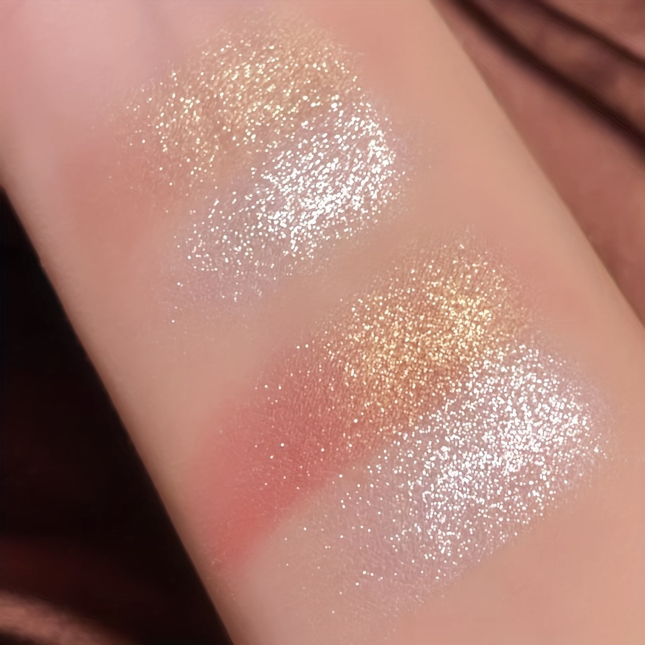 Paleta de iluminador de 4 tonos para mujer con contorno de rubor y acabado con purpurina