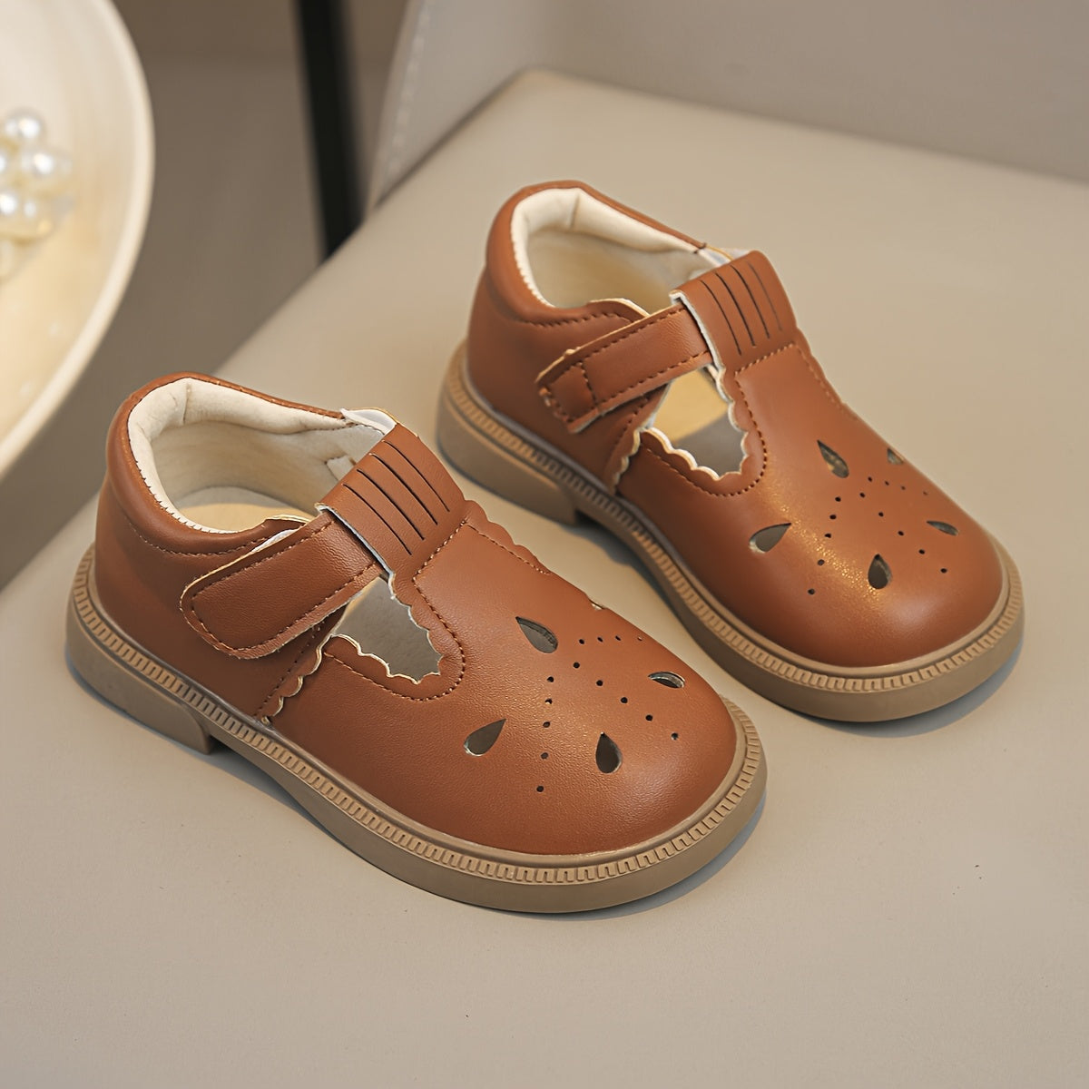 Girls Flats Spring Autumn Breathable Soft-Soled Princess Shoes Round Toe PU Comfortable