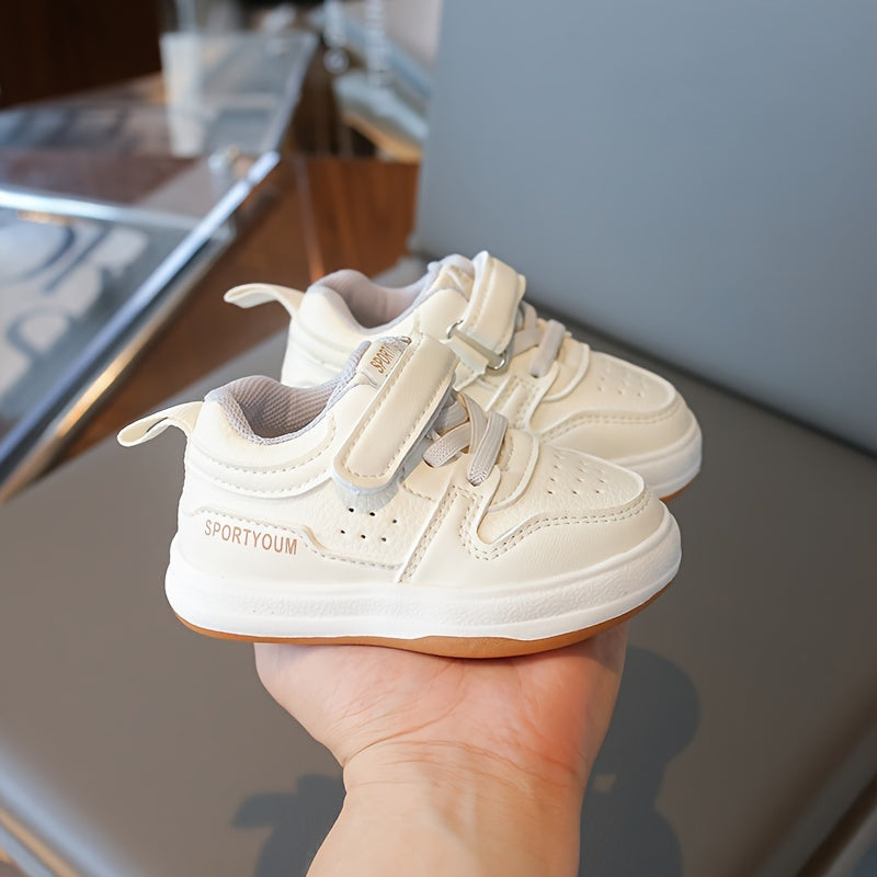 Yumshoq taglikli chaqaloq va bolalar uchun krossovkalar, sirpanmaydigan va nafas oladigan dizayn. Harflar bosma, sehrli lenta yopilishi mavjud, yura olish, ochiq havoda faoliyatlar, yugurish uchun o'g'il va qizlar uchun mos.