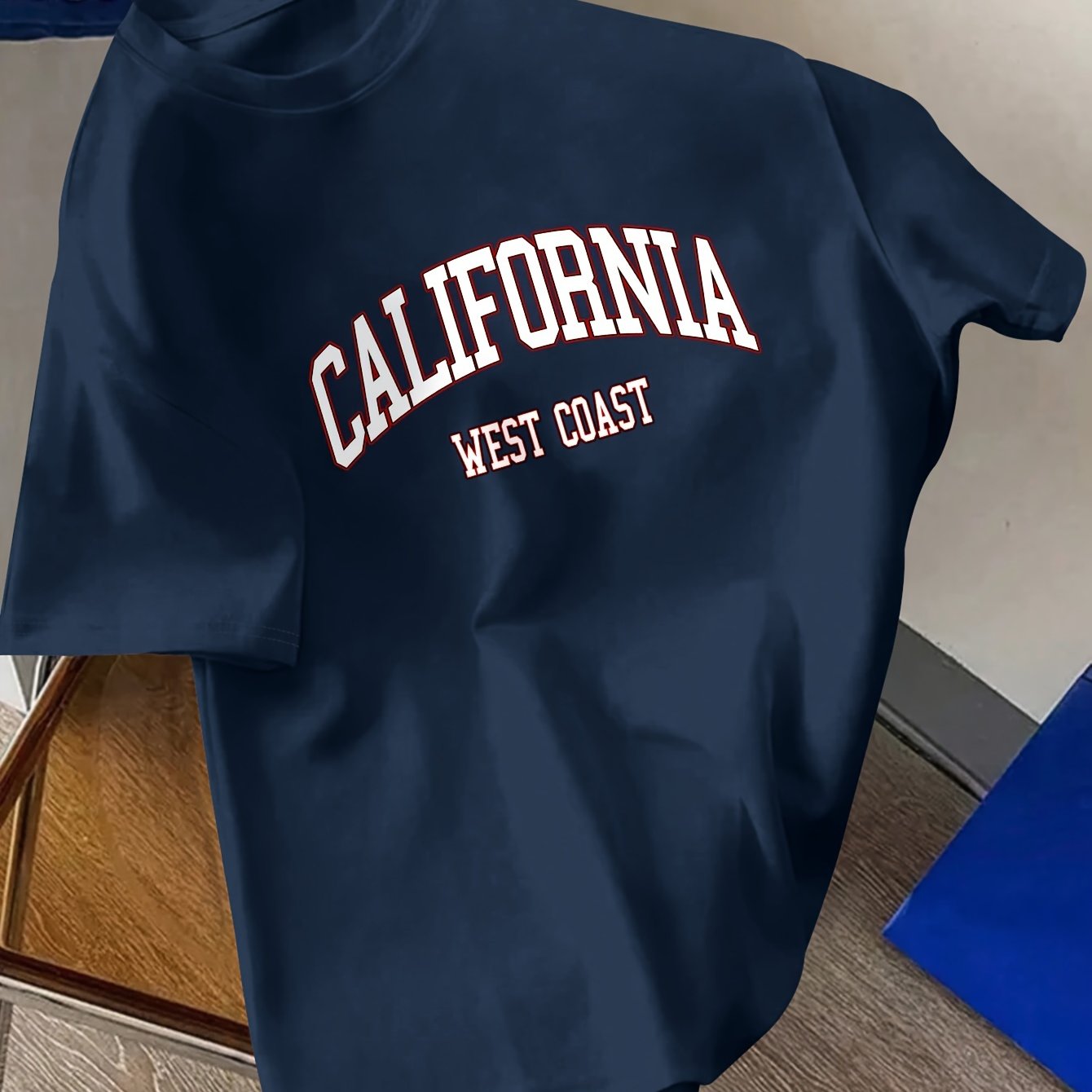 Kaliforniya Grafik Print Erkaklar uchun Yoz va Bahor Tashqi Kiymish uchun Qisqa Yengli T-shirti.