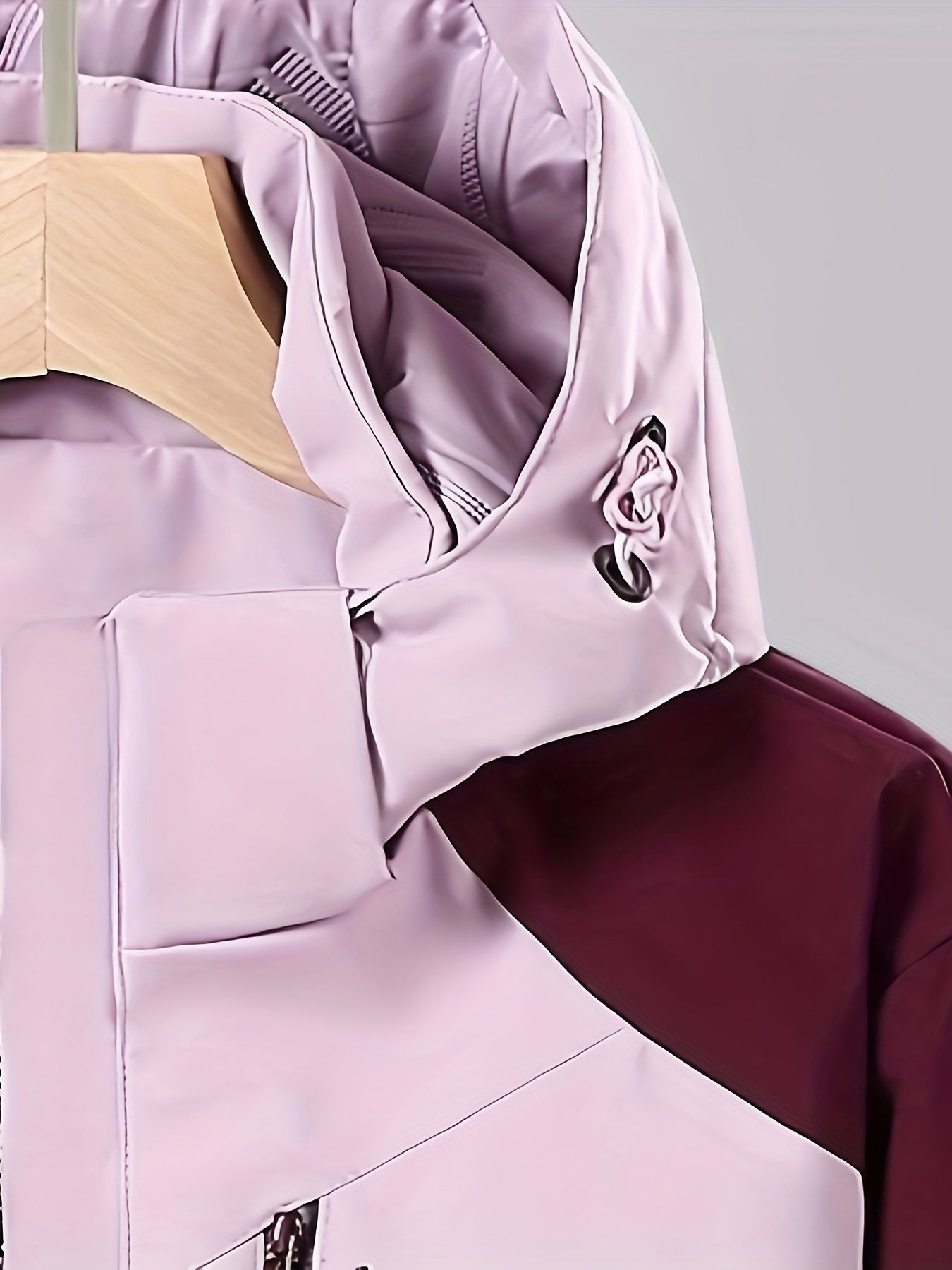 Women's Color Block Waterproof Winter Sports Jacket with Hood and Long Sleeves