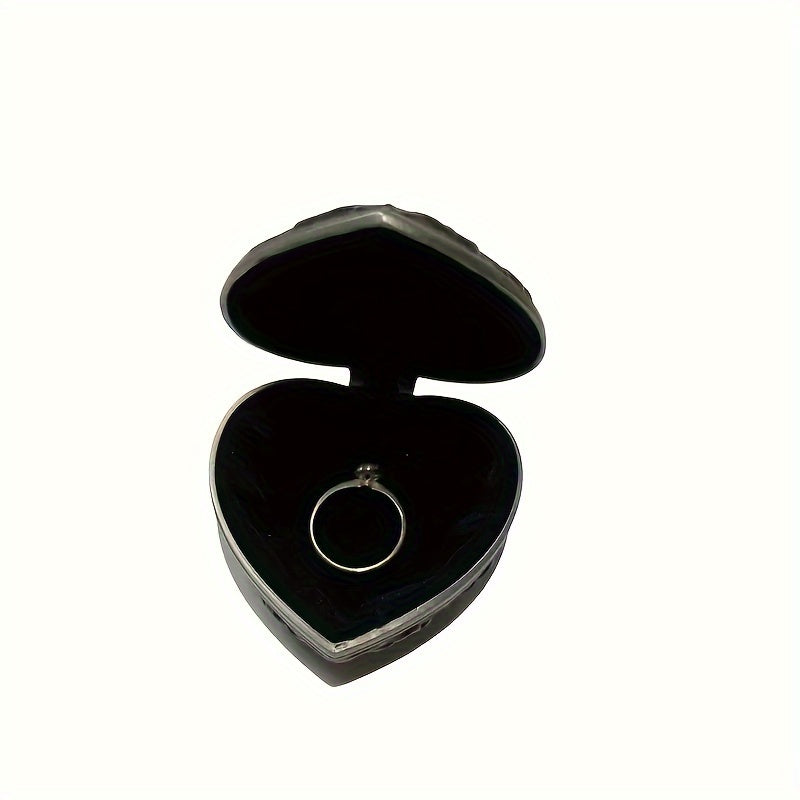 Joyero de estilo bohemio en forma de corazón de plata con patrón floral y soporte para anillos