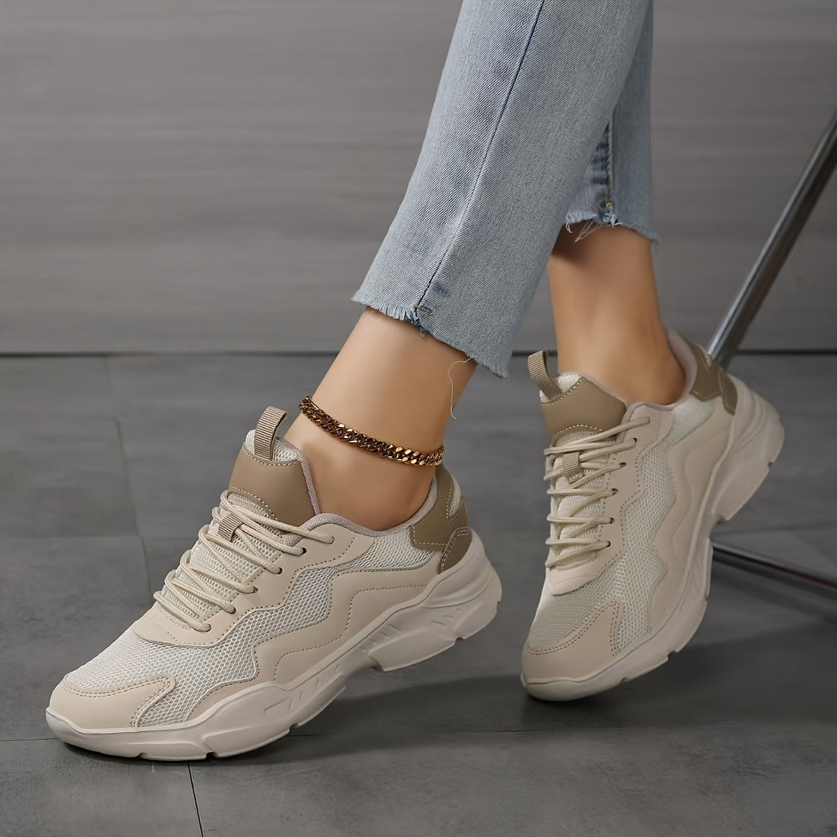 Women's Mesh Sneakers Casual White Low-Top Breathable Shoes
