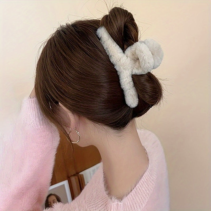 Set of 3 Large Flannelette Hair Claw Clips Oval Solid Color Elegant Fuzzy Hair Accessories for Festive Hairstyles