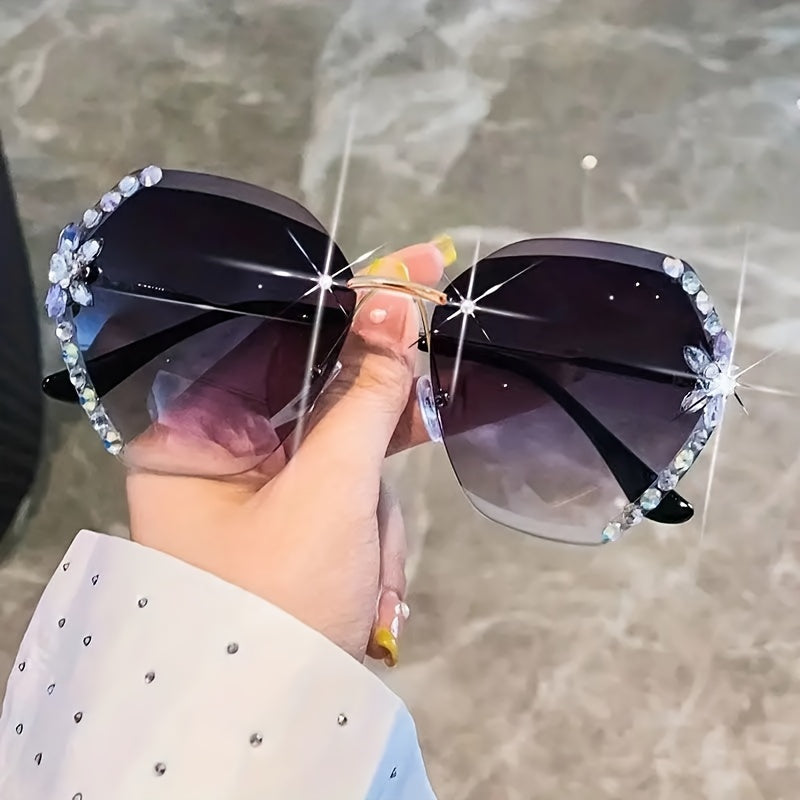 Gafas de ojo de gato oversized sin montura con lentes ombre y diseño unisex