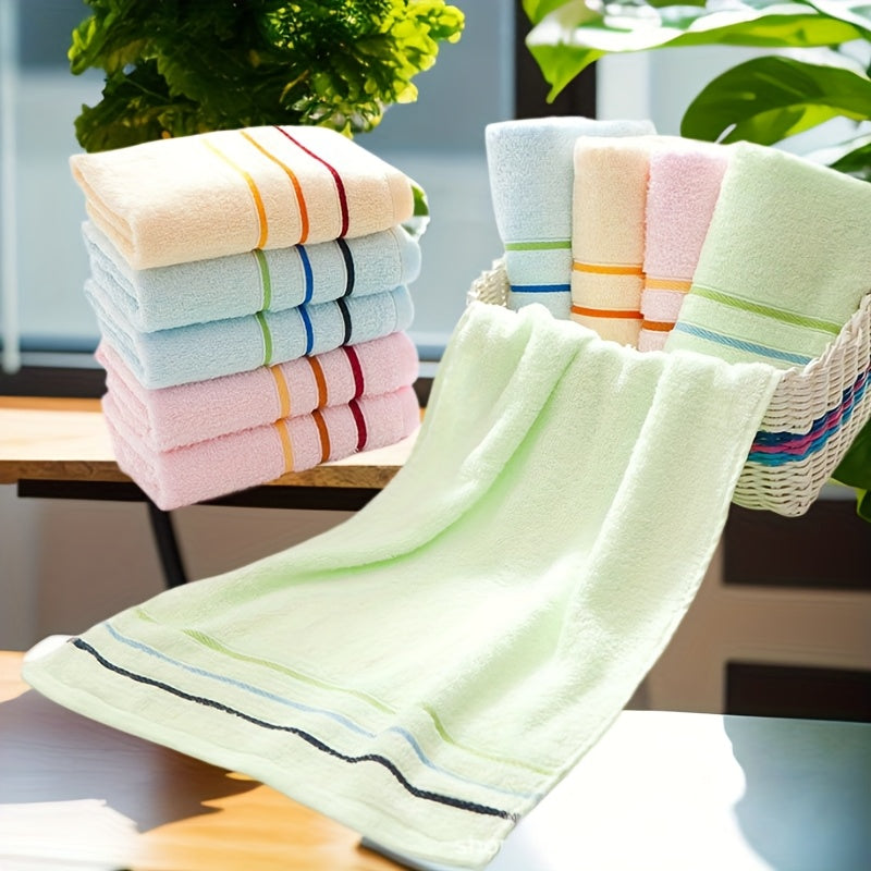 100% Cotton Towel Super Absorbent Contemporary Design Ideal for Christmas Hand Wash Dry Clean Safe