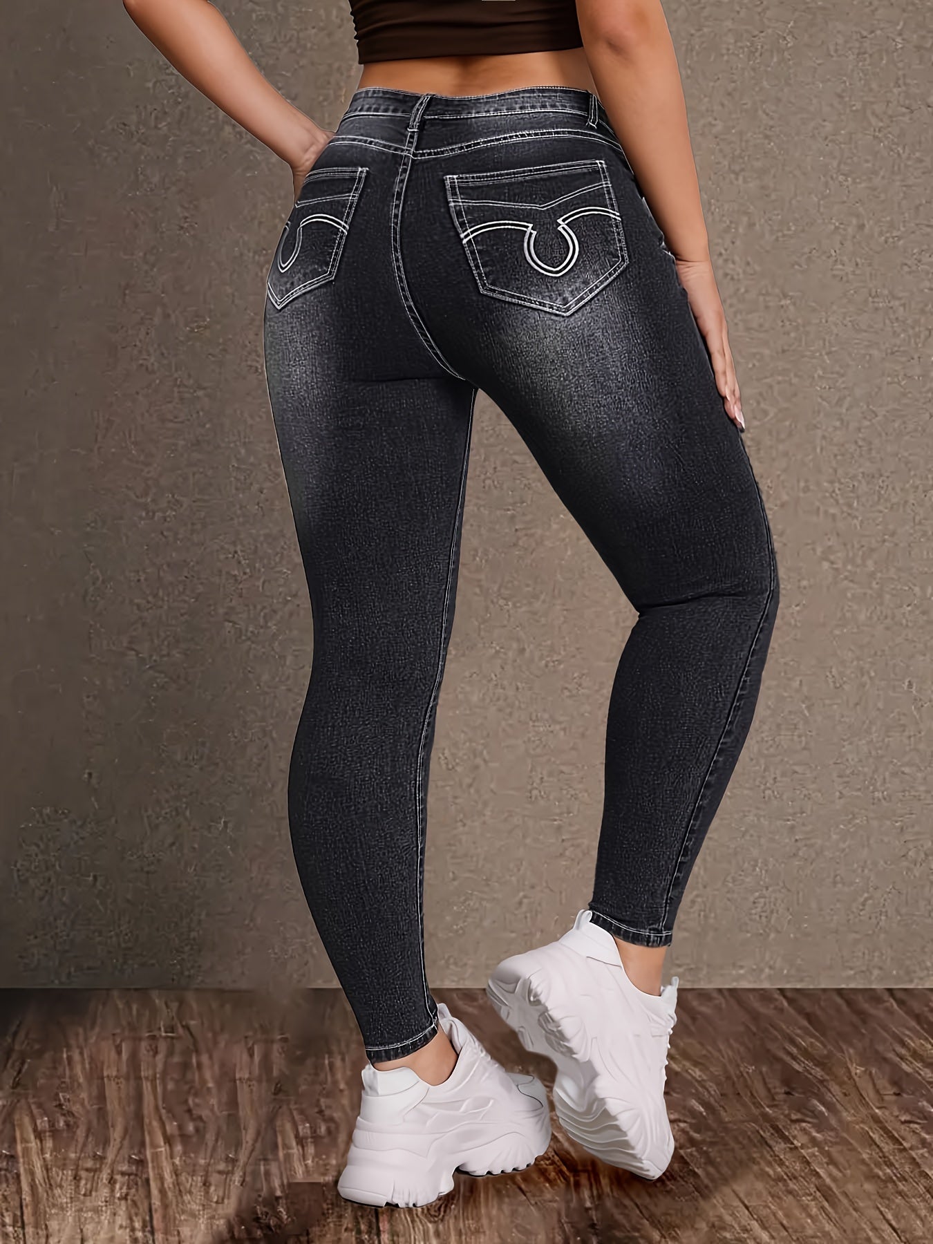 Plus Size Women Black Geometric Embroidered Stretch Denim Pants