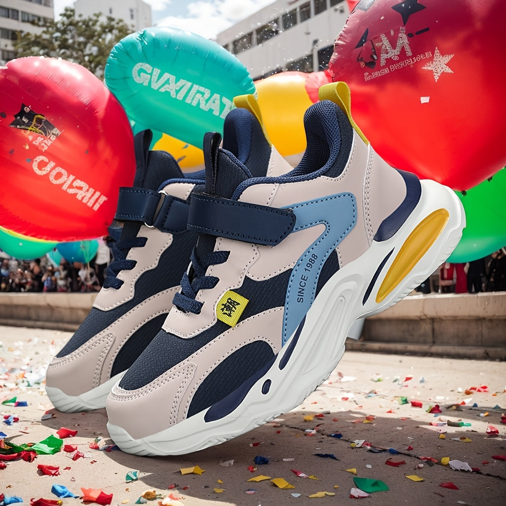 Мужские всесезонные кроссовки с дышащей подкладкой и застежкой на липучке