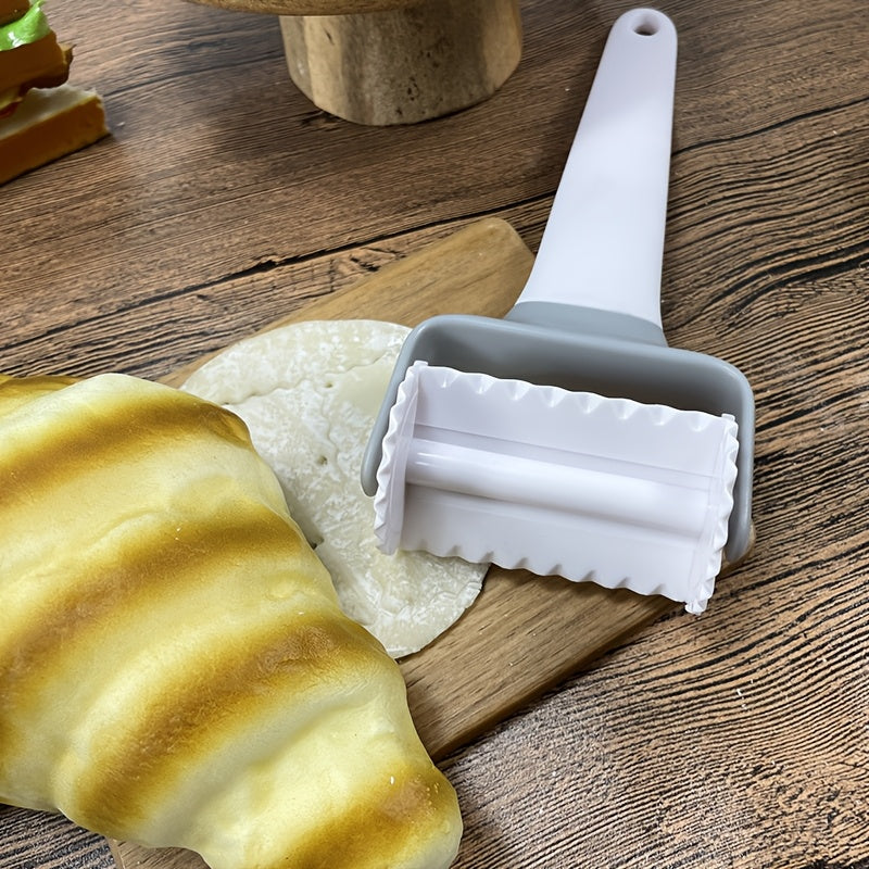 Creative Pattern Plastic Pastry Cutter Multi-Use Rolling Knife Cookie Pasta Stamping Tool