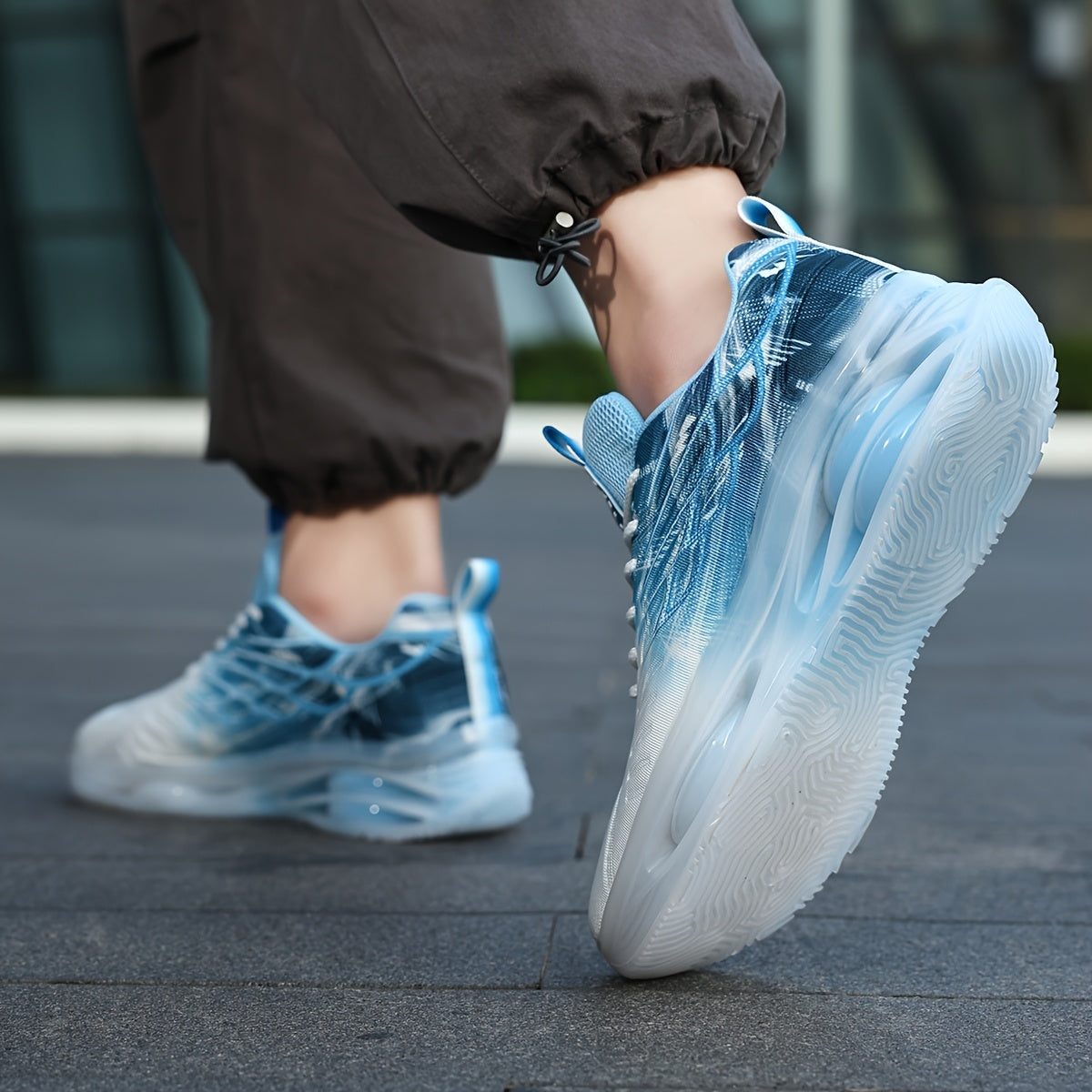 Men's Sneakers with Gradient Wing Pattern Shock-Absorbing Non-Slip Casual Outdoor Shoes