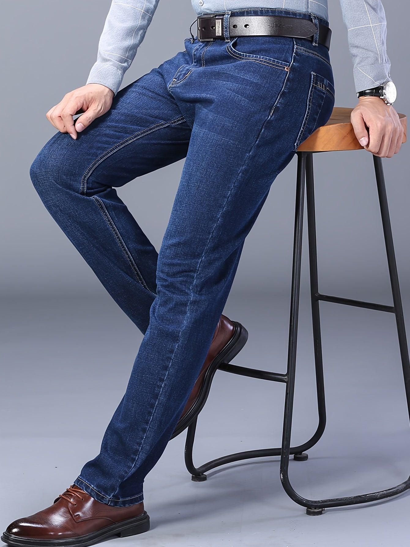 Men's Casual Straight Jeans Classic Blue Denim Regular Fit