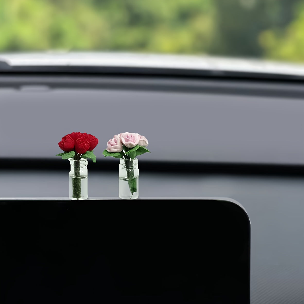 Mini Qizil Gul Avtomobil Paneli Dekoratsiyasi Yaratıcı Plastik Markaziy Konsol Dekori