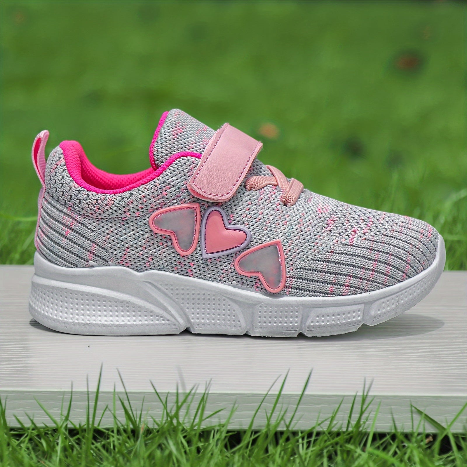 Kids' Pink Heart Athletic Sneakers for Girls and Boys Breathable Lightweight Non-Slip Rubber Sole