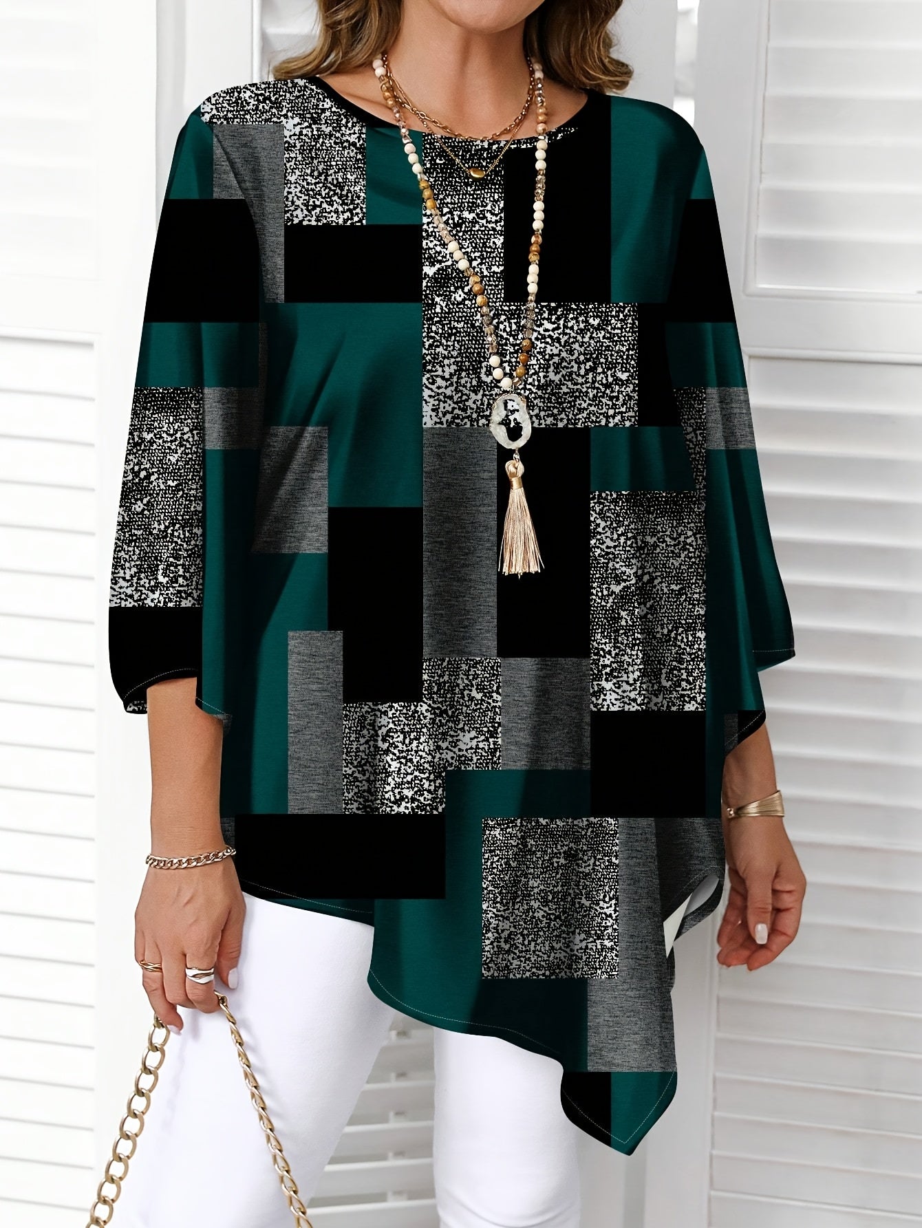 Plus Size Women's Casual Blouse Lightweight Summer Top with Geometric Print