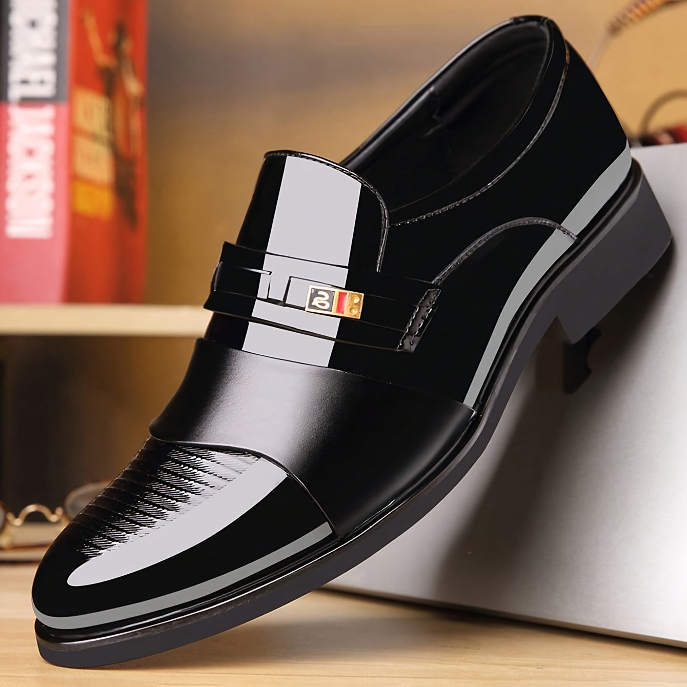 Мужские коричневые туфли-лоферы с черной подошвой, круглым носком, низким верхом, повседневные деловые