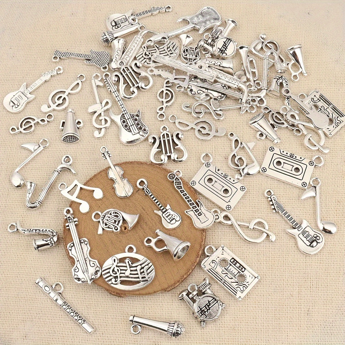 Vintage Gold Tone Notes Pendant Necklace for Music Festival or Party Decor