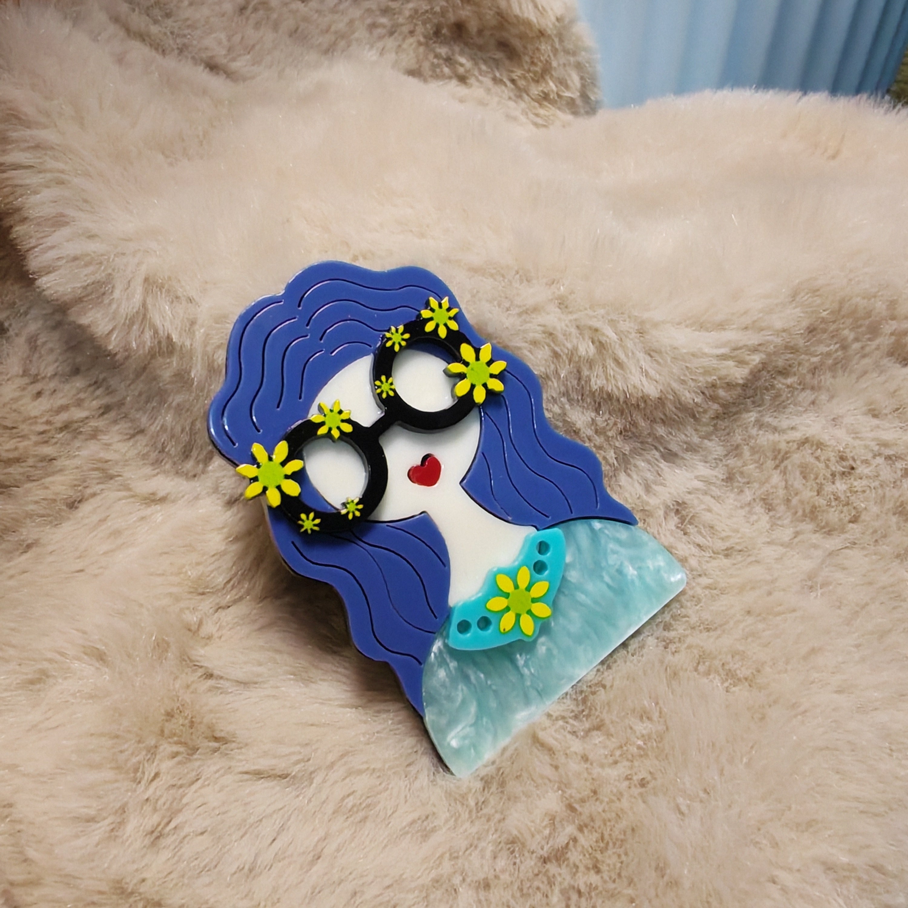 Retro Acrylic Brooch for Ladies Blue Floral Glasses Cartoon Pin