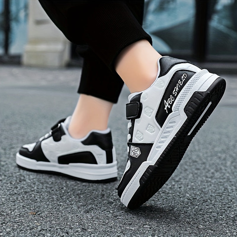 Boys' All-Season Skate Shoes with Reflective Design and Color Block Pattern