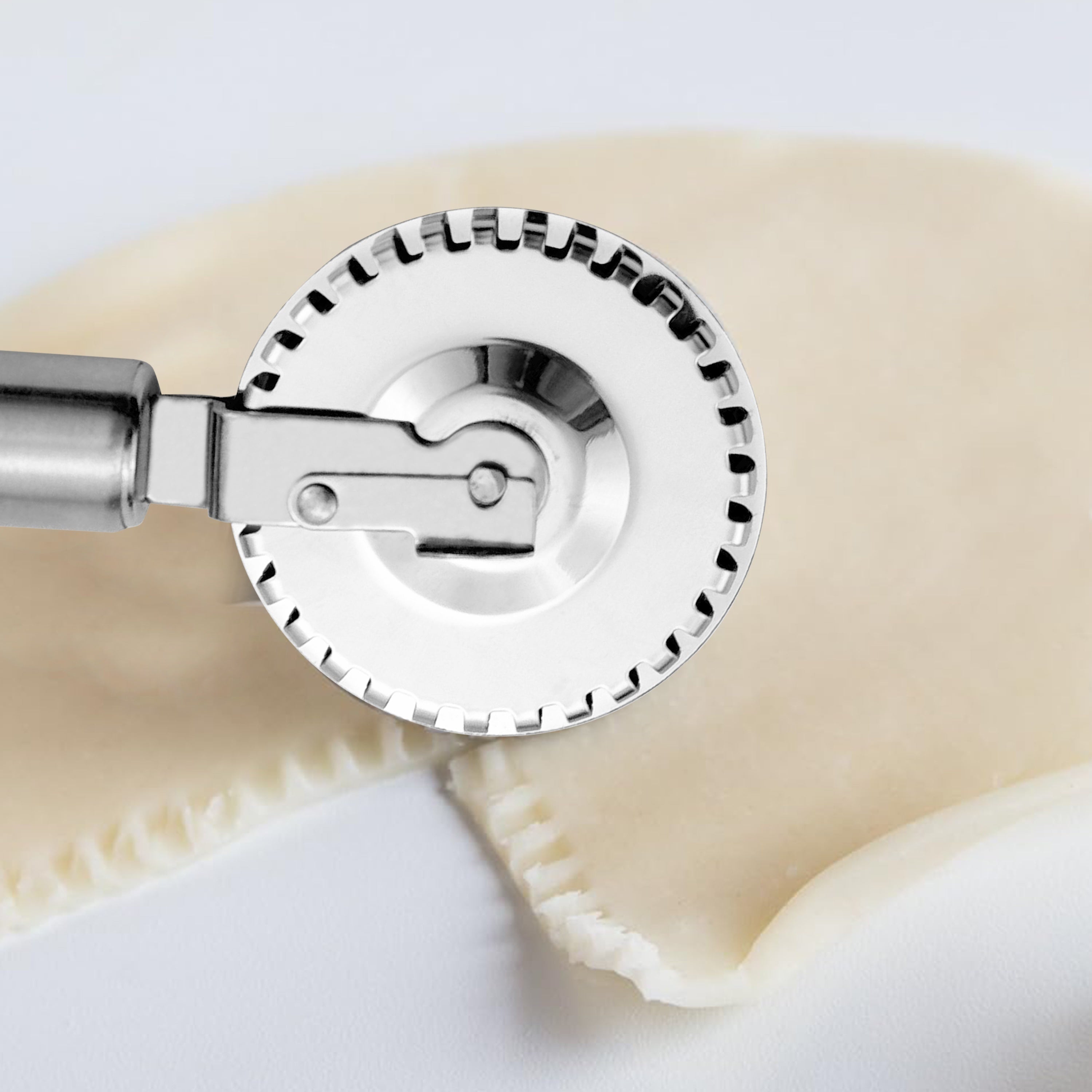 Multi-Functional Stainless Steel Pastry Roller Cutter for Pies Cookies Ravioli