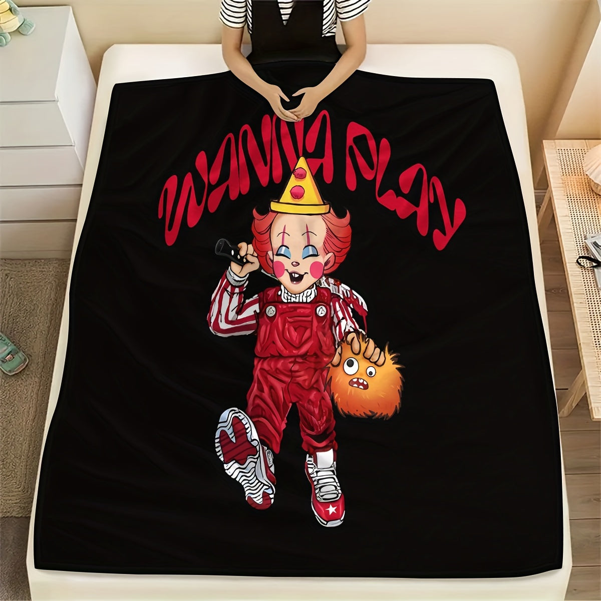 Modern Clown Design Flannel Throw Blanket Soft Cozy Geometric Pattern Machine Washable