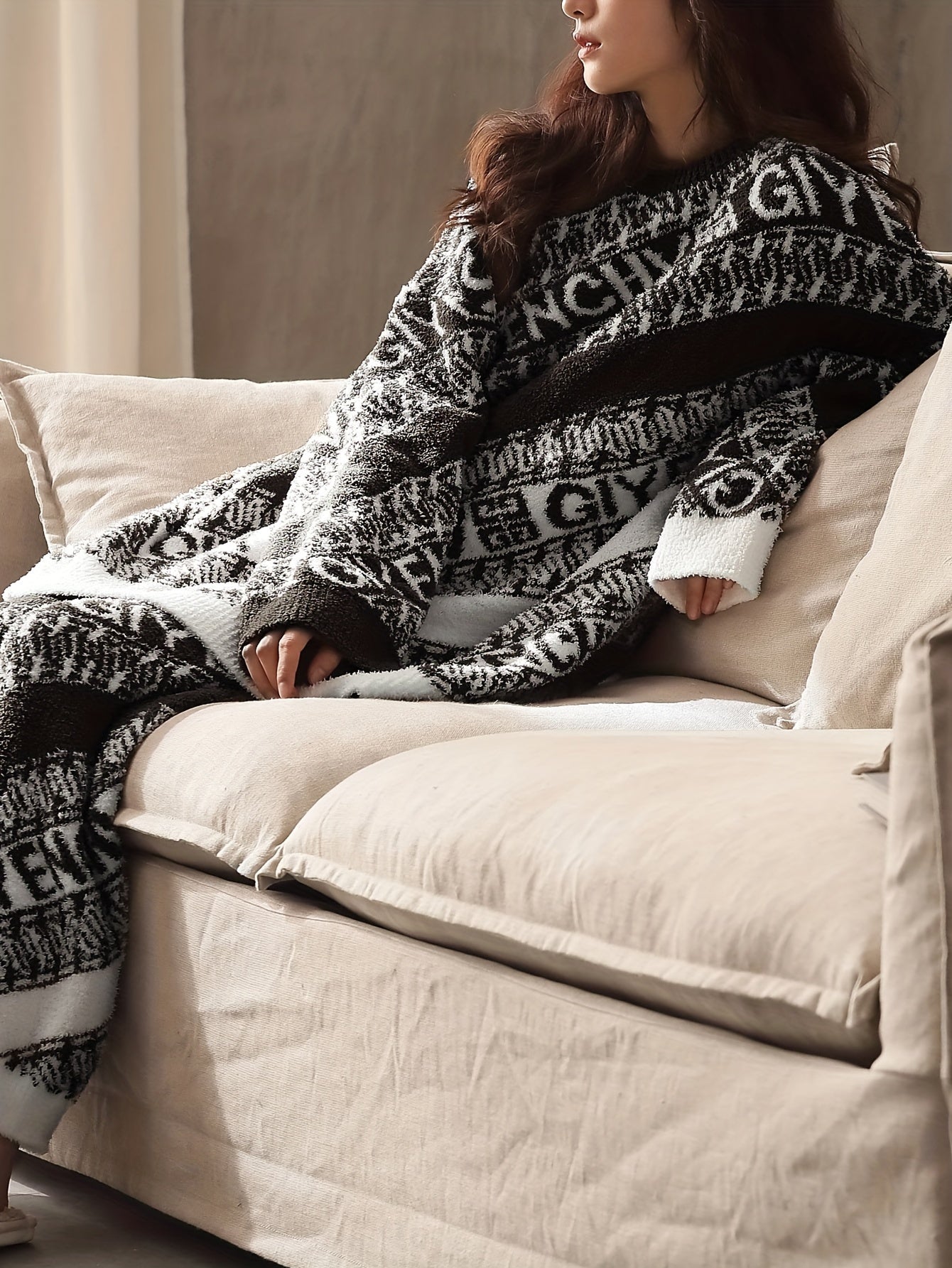 Women's Coral Fleece Loungewear Set Long Sleeve Plus Size Warm Pajamas